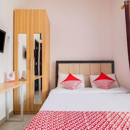 Oyo 3256 Rukost I8 Hotel Караванг Екстериор снимка
