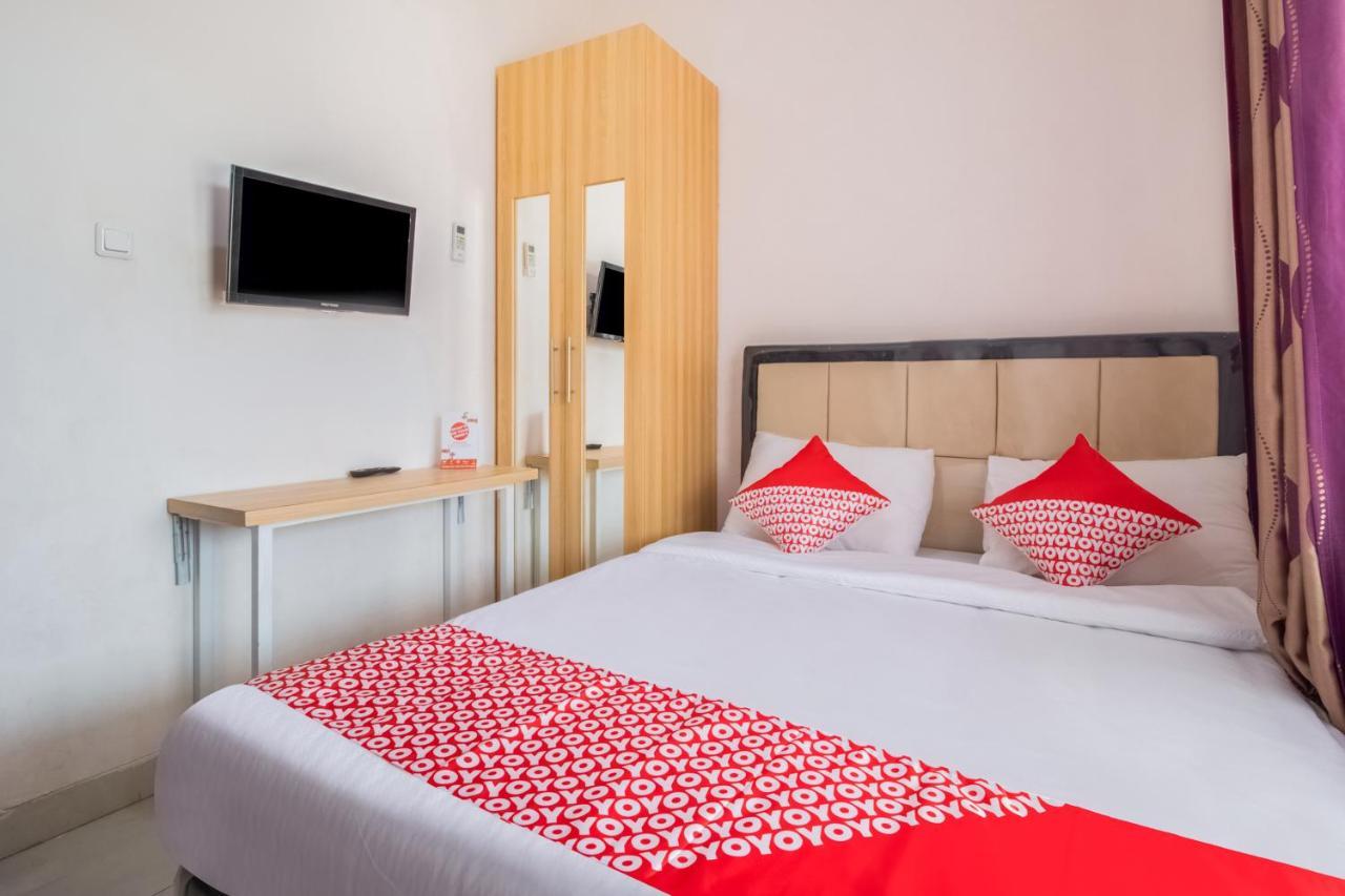 Oyo 3256 Rukost I8 Hotel Караванг Екстериор снимка