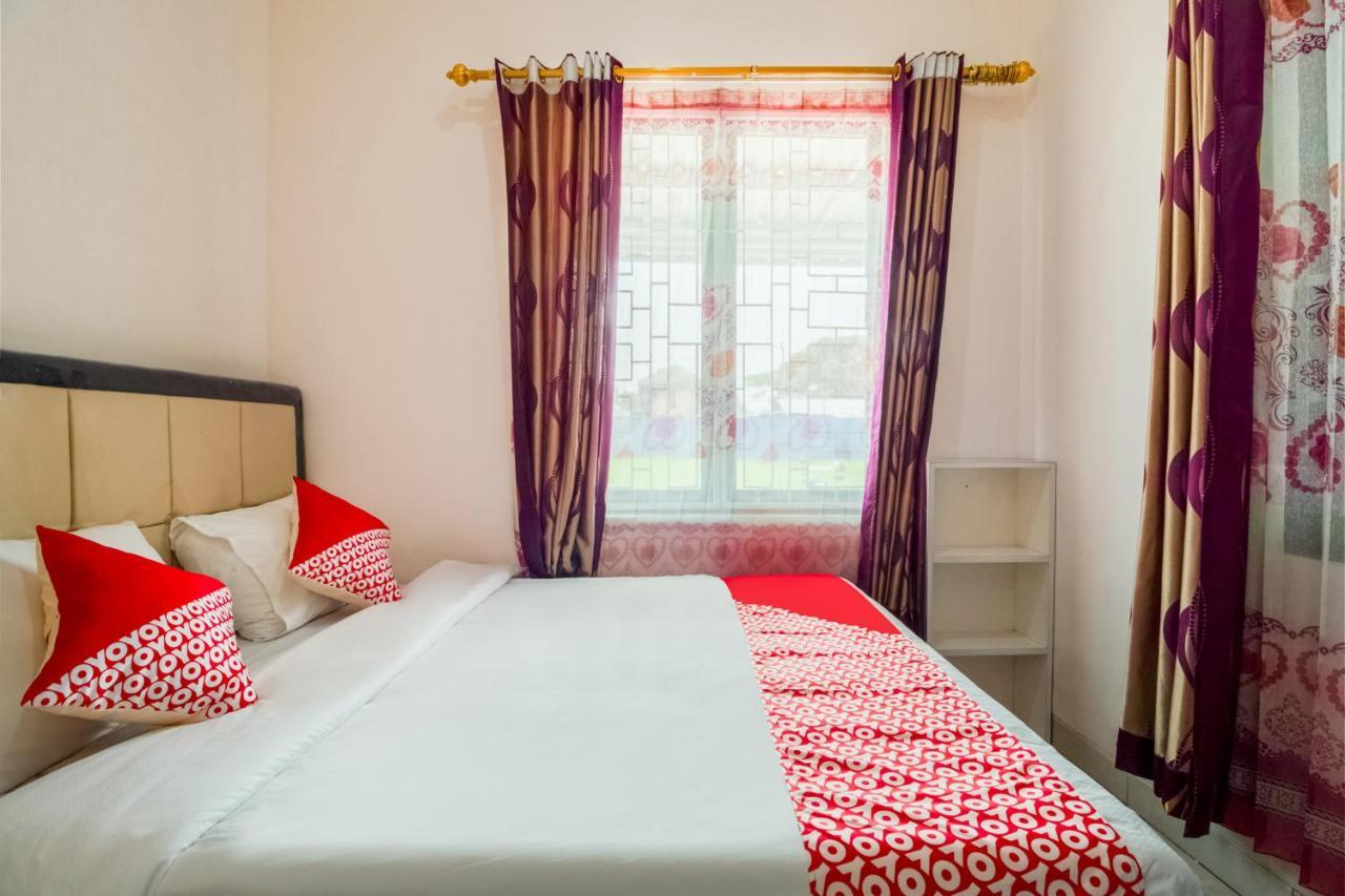 Oyo 3256 Rukost I8 Hotel Караванг Екстериор снимка